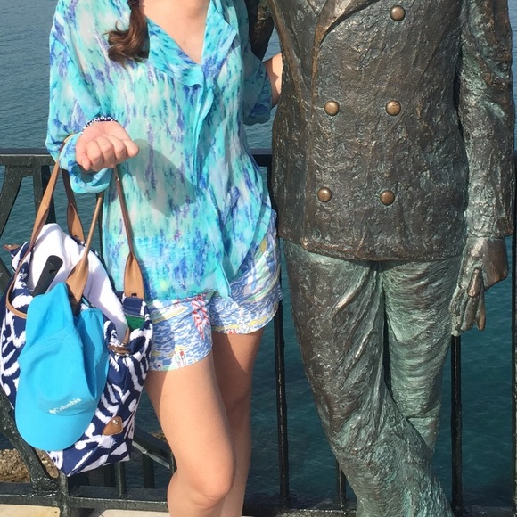 Lilly Pulitzer Callahan Shorts - Picture 2 of 5